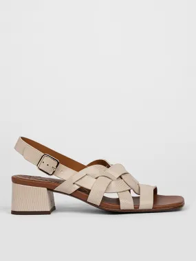 Chie Mihara Quirino, lederen sandalen met reliëf