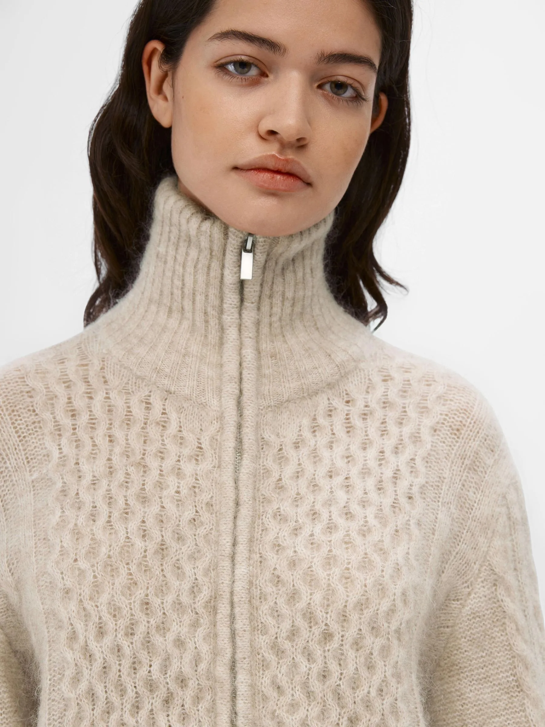 HOGE HALS GEBREID VEST
